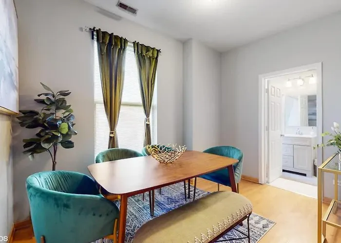 Апартаменты Modern Escape Near Il Medical District Чикаго